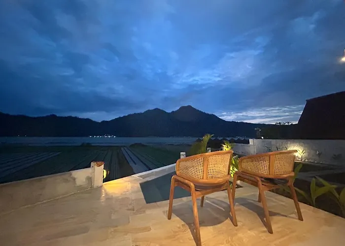 Side Retreat & Natural Hot Spring ロッジ クブペンロカン